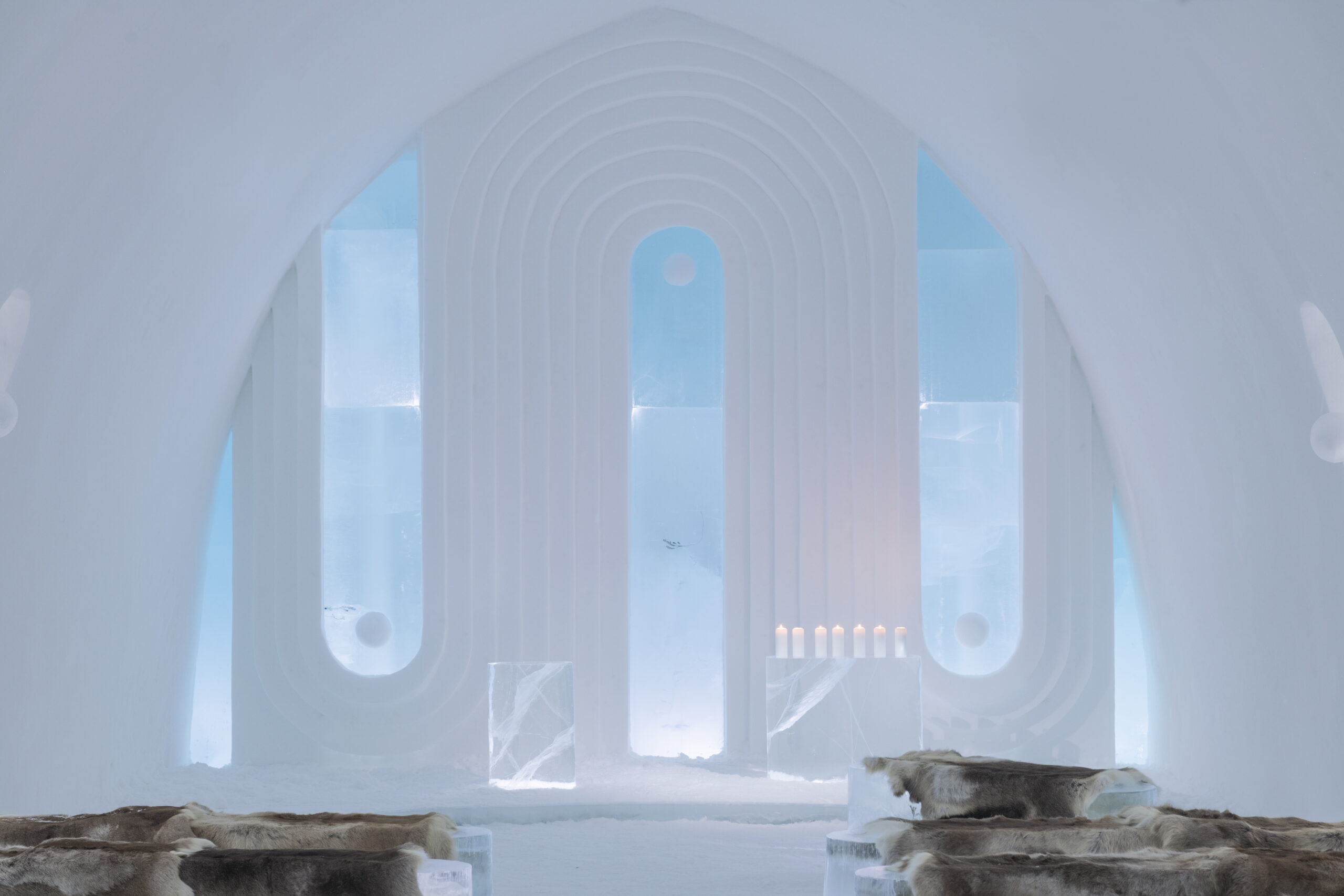 Ceremony Hall: Echo, Luc Voisin & Mathieu Brison, France, ICEHOT